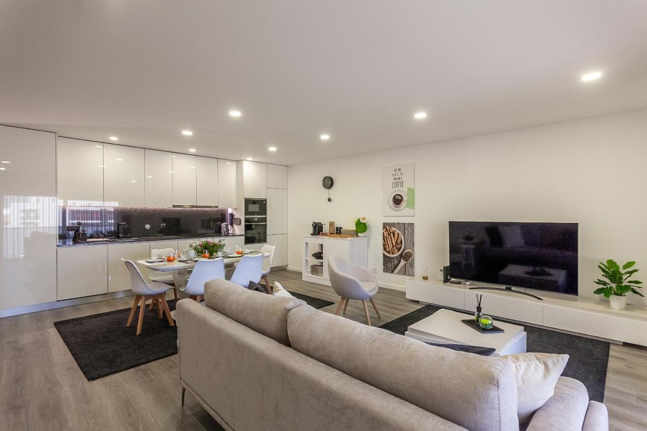 Led - Vista Alegre Apartment